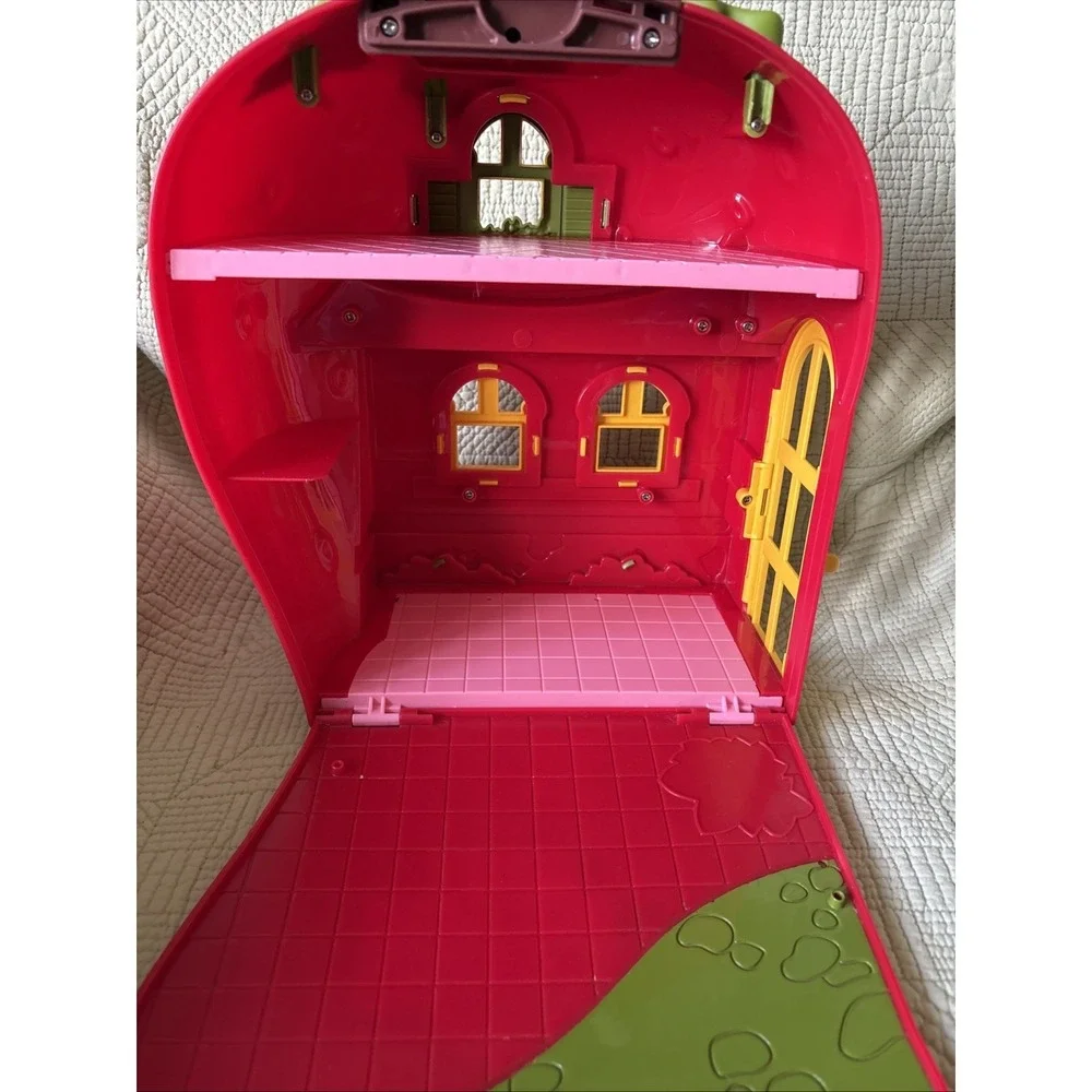2003 Strawberry Shortcake Berry Sweet House Bandai Carry Case Dollhouse